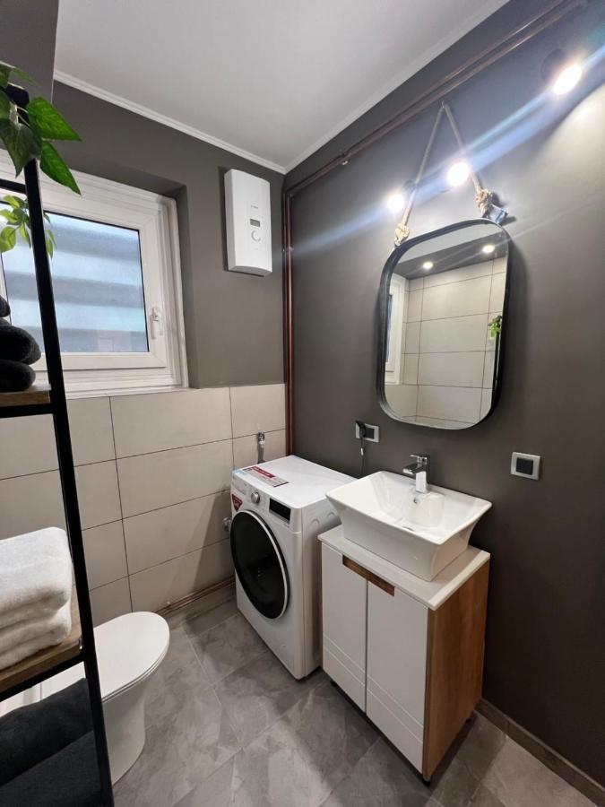 Admiral Downtown 2 Apartment เบลเกรด ภายนอก รูปภาพ
