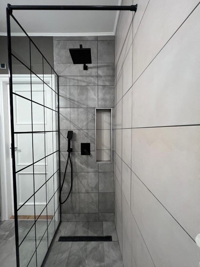 Admiral Downtown 2 Apartment เบลเกรด ภายนอก รูปภาพ